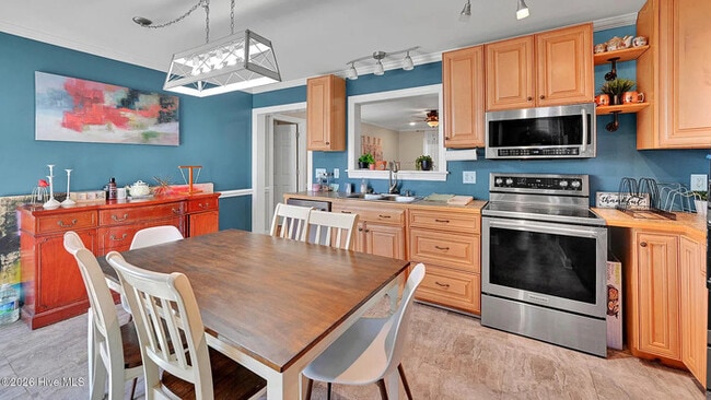 Building Photo - Lease to Own