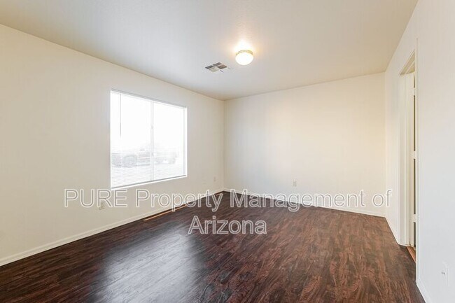 Building Photo - 11479 W Cabrillo Dr