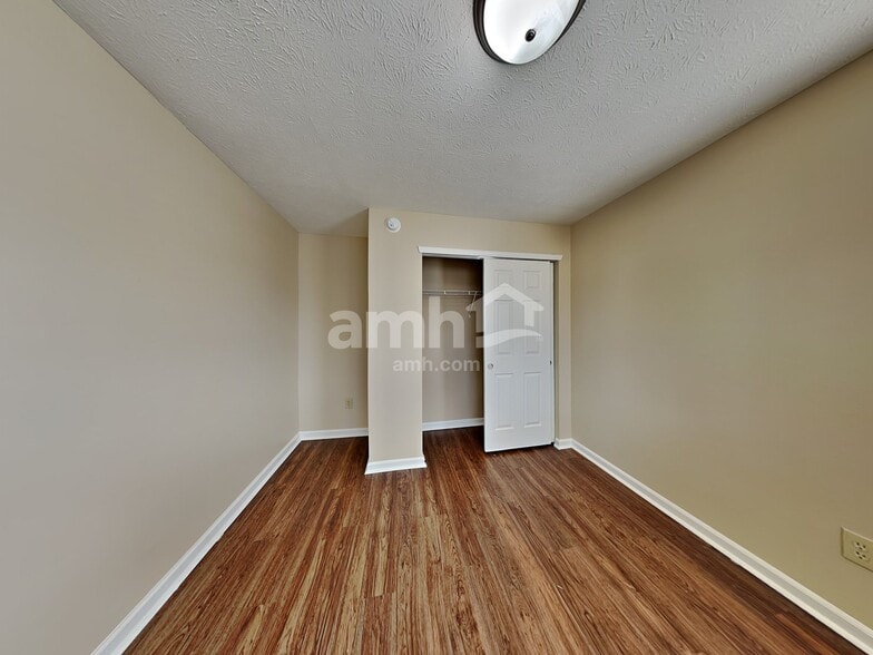 Building Photo - 5811 Outer Bank Rd