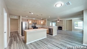 Building Photo - 2410 Gem Oak