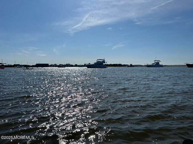 Building Photo - 132 Hancock Ave