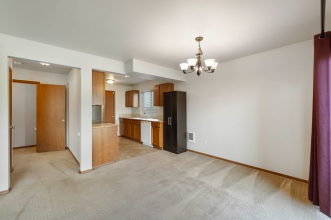 Building Photo - 11727 9th Ave Ct E