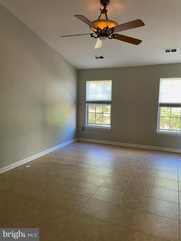 Building Photo - 6058 Signal Flame Ct