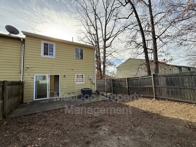 Building Photo - 733 Bellows Ave