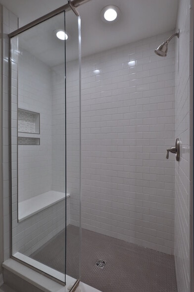 Building Photo - 7002 Wethersfield Pl