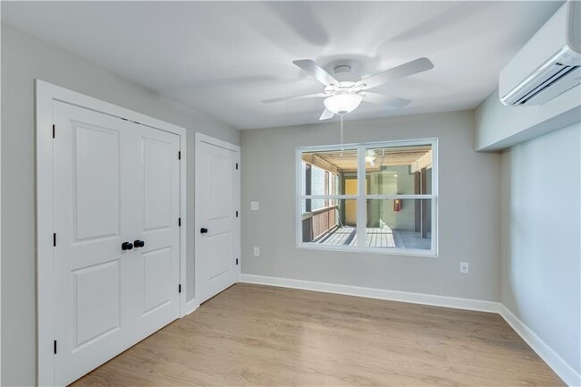 Building Photo - 710 Jesse Jewell Pkwy SE