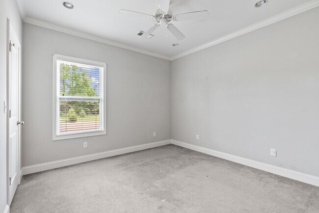 Building Photo - 21 Aspen Loop