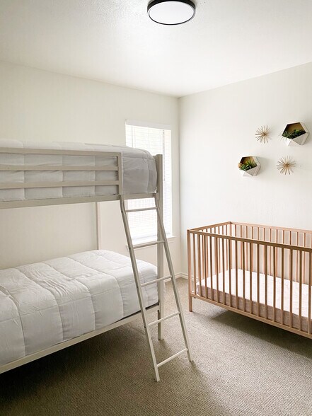 Bedroom 3 - 4803 Brompton Ln