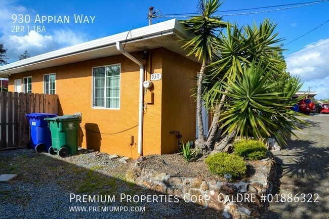 Building Photo - 930 Appian Way