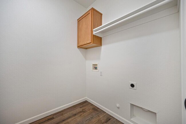 Building Photo - 238 St Tropez Ln