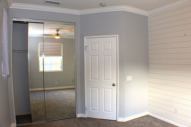 Building Photo - Single-Story Beauty with RV Parking in North Moreno Valley!