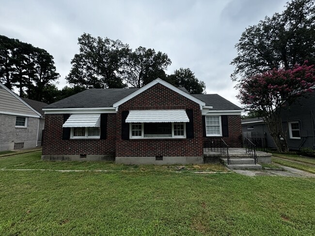 Primary Photo - 3634 Autumn Ave