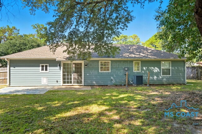 Building Photo - 472 Ginger Dr