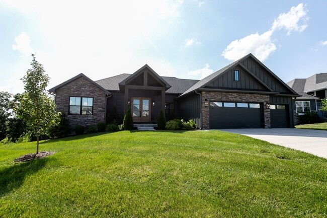 Building Photo - Luxury Breckenridge Park Home