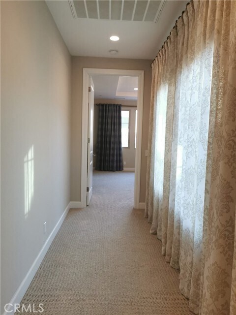 Building Photo - 16 Branding Iron