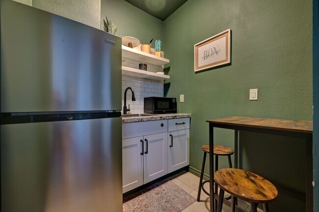 Building Photo - Spacious Summerlin Home Featuring Casita a...