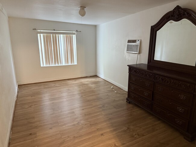 Building Photo - 1125 NW 144th St