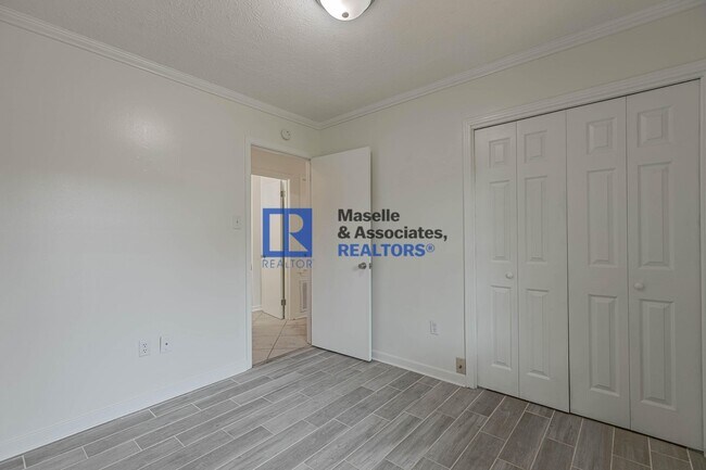 Building Photo - 4 Bed/2 Bath Home in Traceland North in Madison