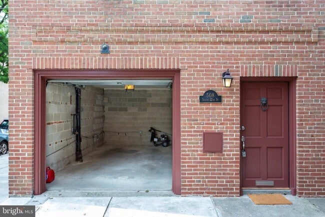 Building Photo - 508 S 12th St