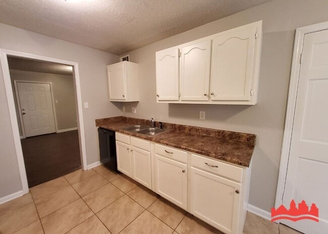 Building Photo - 6279 Kirby Downs Dr