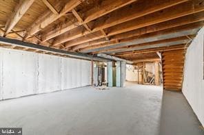 Building Photo - 10203 E Keswick Rd