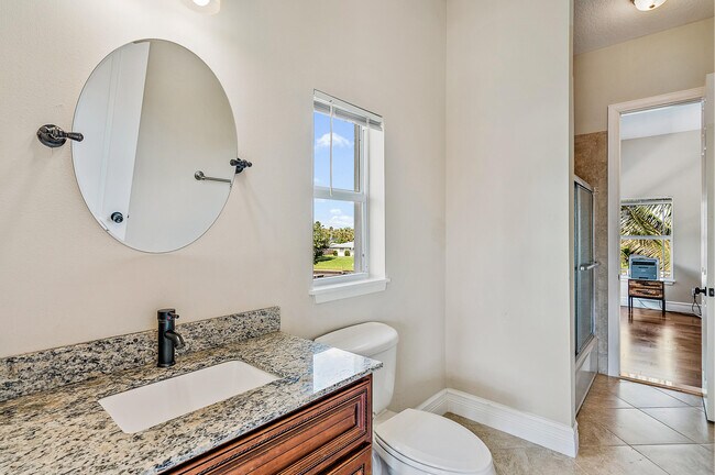 Building Photo - 703 Ramie Ct