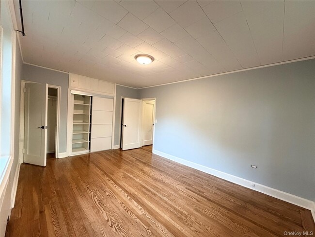 Building Photo - 412 Larchmont Acres