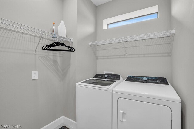 Building Photo - 17345 Corsini Dr