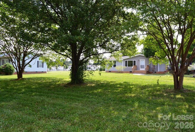 Building Photo - 7167 Long Island Rd