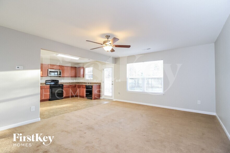 Building Photo - 4360 Oak Pointe Dr
