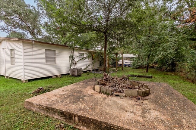 Building Photo - 299 Pine Harbor Dr