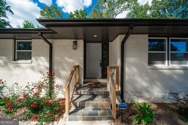 Building Photo - 3154 N Druid Hills Rd