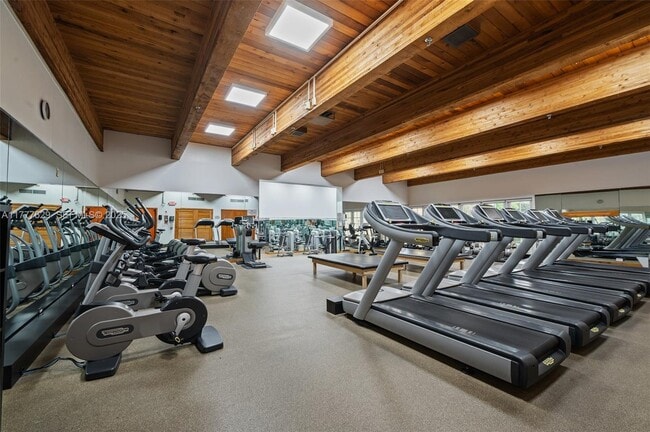 Building Photo - 2000 Towerside Terrace