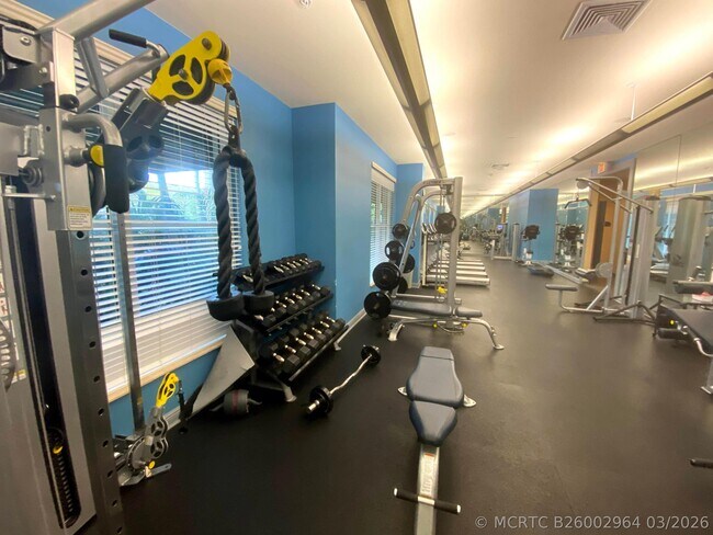 Building Photo - 700 E Boynton Beach Blvd