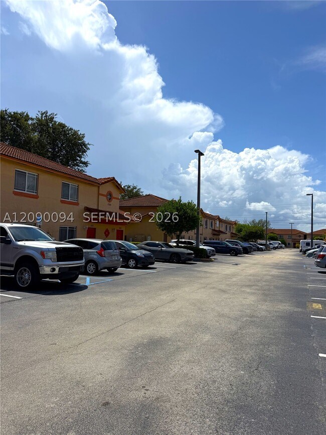 Building Photo - 17302 NW 74th Ave