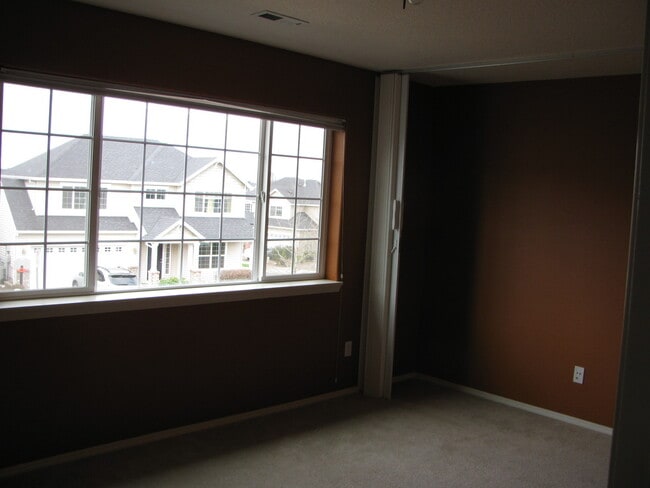 Building Photo - 16525 NW Talkingstick Way