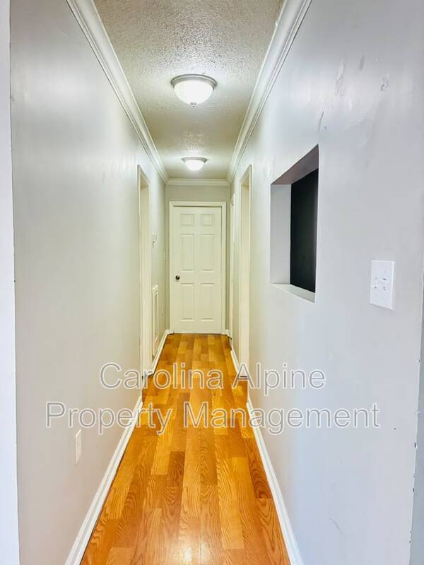 Building Photo - 5168 Crawford Rd