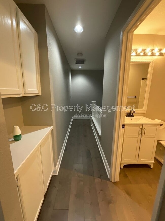 Building Photo - 6221 Barb Werner Ln