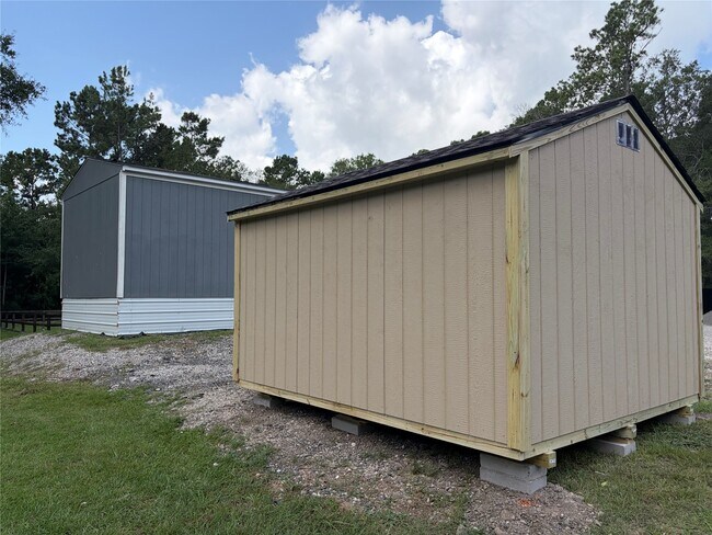 Building Photo - 25 County Rd 3893 W