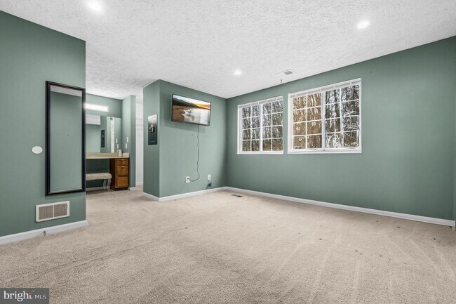 Building Photo - 104 Barksdale Pl