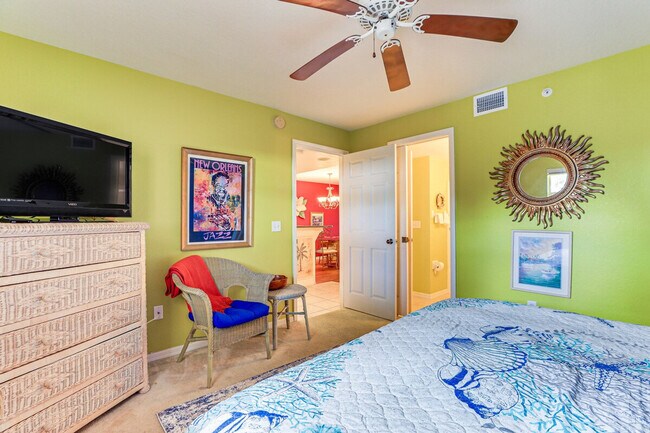 Building Photo - 6610 Gasparilla Pines Blvd