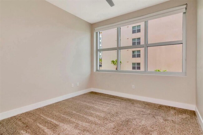 Building Photo - 1208 E Kennedy Blvd
