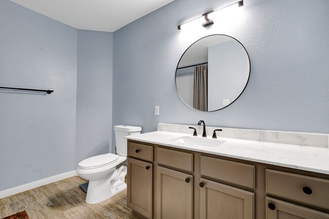 Building Photo - ***APPLICATION CURRENTLY UNDER REVIEW***Ga...