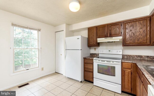 Building Photo - 6707 Ammendale Way