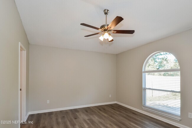 Building Photo - 2671 Sam Houston Pl