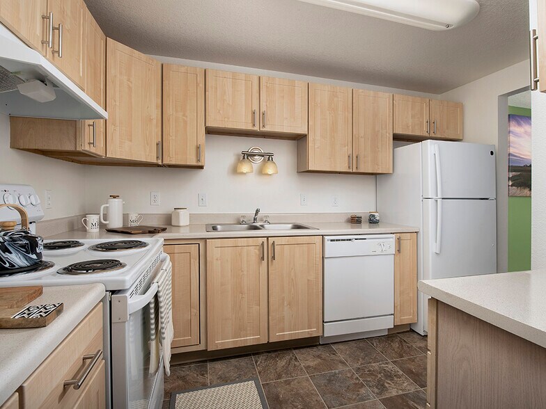 Rivergreens Apartments 19739 River Rd Gladstone OR 97027 Apartment Finder