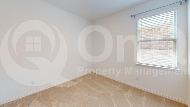 Building Photo - 936 Longleaf Ln