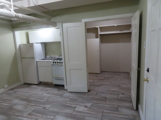 Interior Photo - Fulton Manor