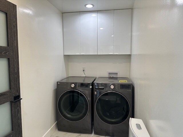 Building Photo - 22421 Mulholland Dr