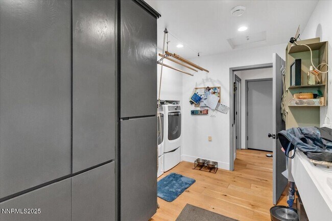 Building Photo - 1262 Hidden Woods Dr